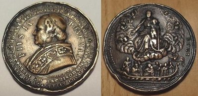 Papst Pius IX Medallion.jpg