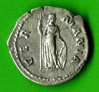 Denar Hadrianus C. 805 Rv. GERMANIA. Germania m. Schild u. Speer stehd..jpg