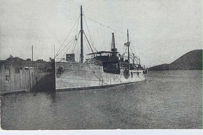 SMS Graf Götzen mit Geschützen 1916.jpg