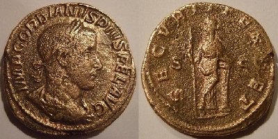 Gordianus III SECVRIT PERPET Sesterz.jpg