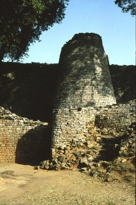 Great Zimbabwe 3.jpg