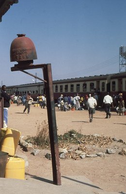 #11_Itigi Bahnhofsglocke.jpg