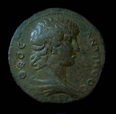 Antinous Medaillon Avers II.jpg