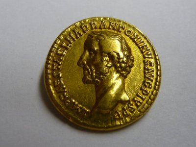 untergewichtiger Aureus 004.jpg