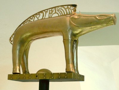 Hallein_Keltenmuseum_-_Feldzeichen_cropped.jpg